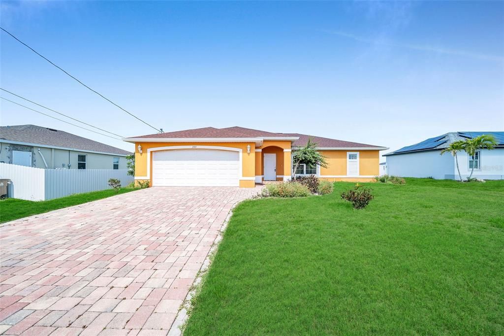 For Sale: $345,000 (3 beds, 2 baths, 1464 Square Feet)