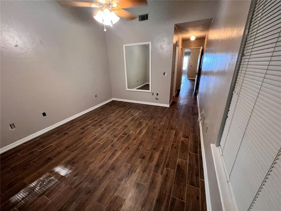For Rent: $2,000 (2 beds, 2 baths, 1102 Square Feet)