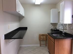 For Rent: $1,200 (1 beds, 1 baths, 590 Square Feet)