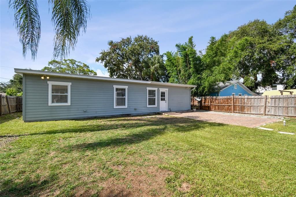 For Sale: $495,000 (3 beds, 2 baths, 1620 Square Feet)