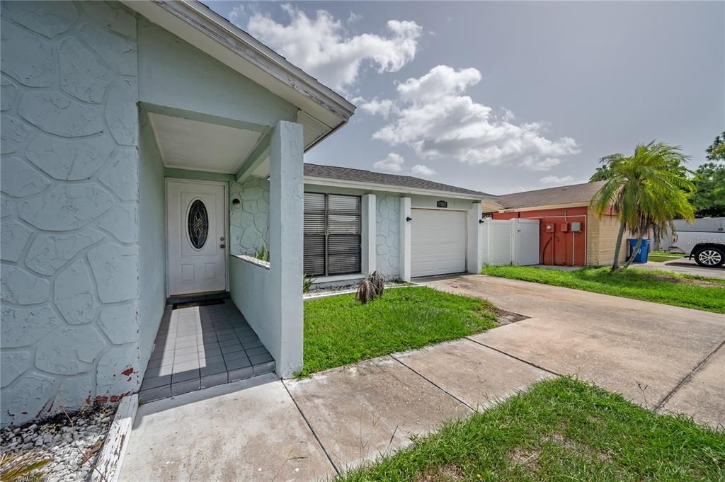 Active With Contract: $360,000 (3 beds, 2 baths, 1546 Square Feet)