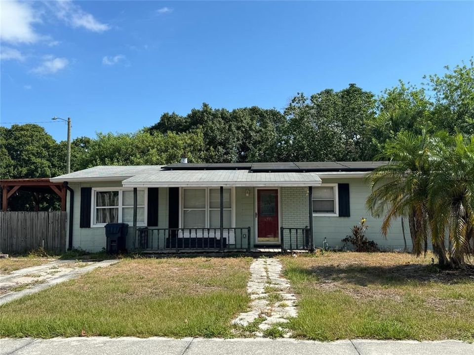 Recently Sold: $270,000 (3 beds, 2 baths, 1073 Square Feet)