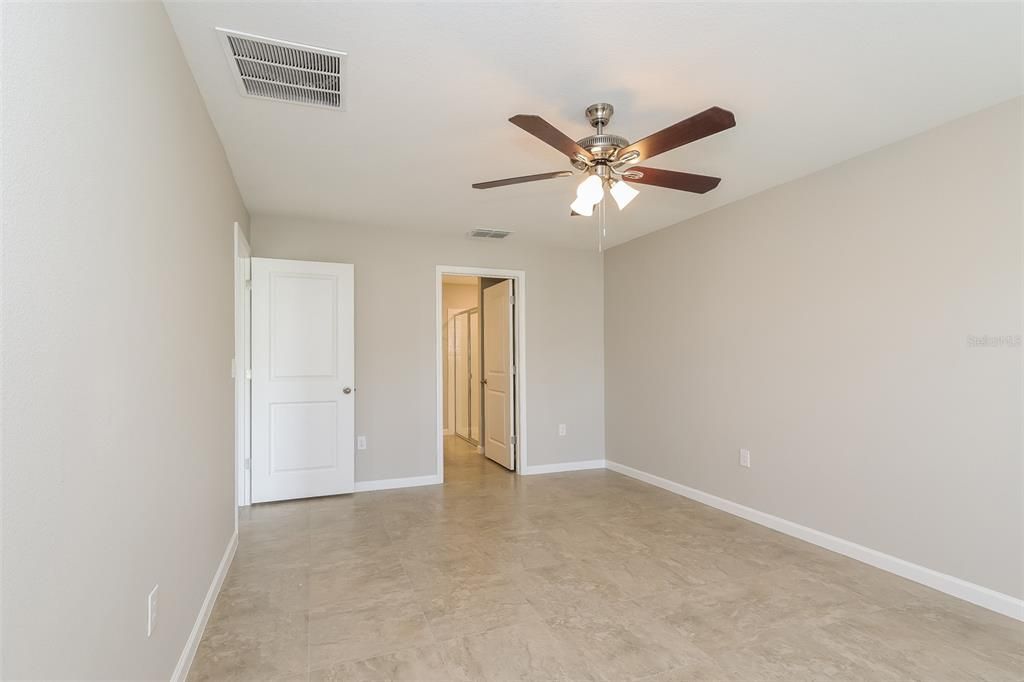 For Rent: $1,805 (3 beds, 2 baths, 1407 Square Feet)