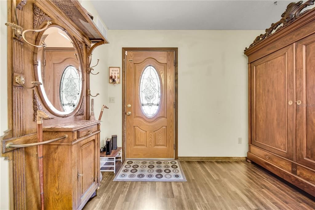 For Sale: $475,000 (2 beds, 2 baths, 1740 Square Feet)