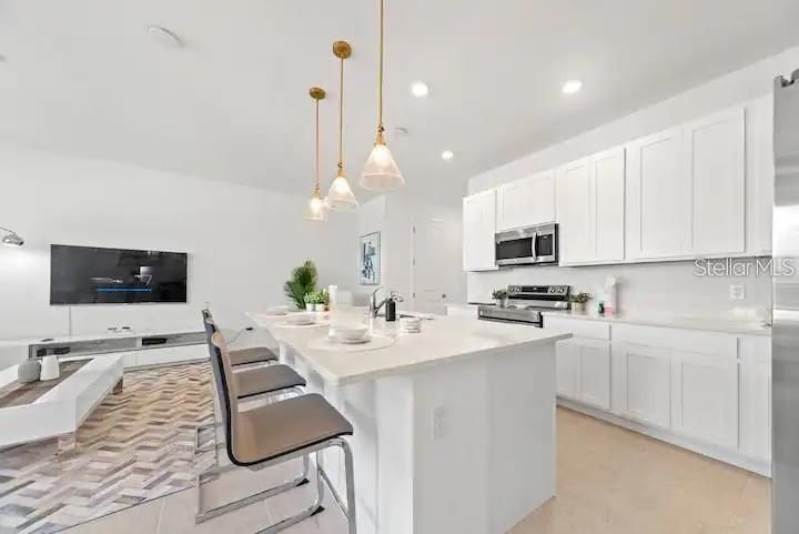 For Sale: $399,900 (3 beds, 2 baths, 1580 Square Feet)