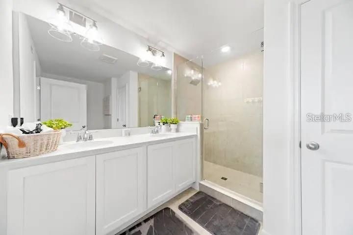 For Sale: $399,900 (3 beds, 2 baths, 1580 Square Feet)