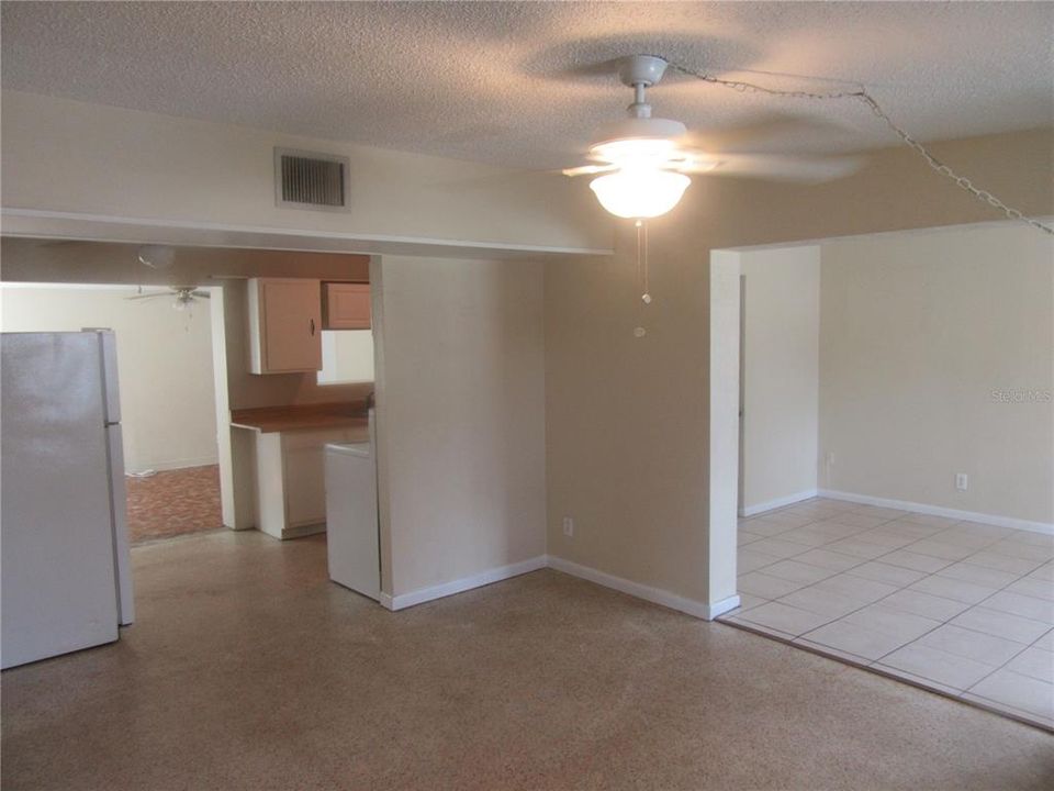 For Rent: $2,100 (2 beds, 1 baths, 1152 Square Feet)