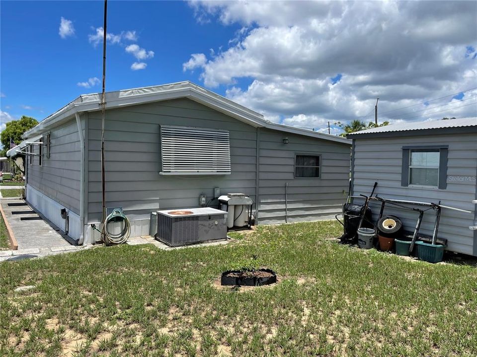 待售: $64,900 (1 贝兹, 1 浴室, 560 平方英尺)