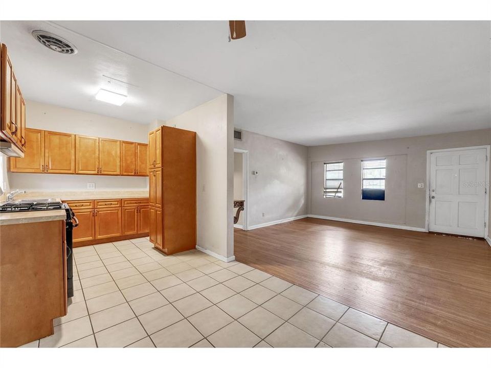 For Sale: $319,500 (3 beds, 1 baths, 0 Square Feet)