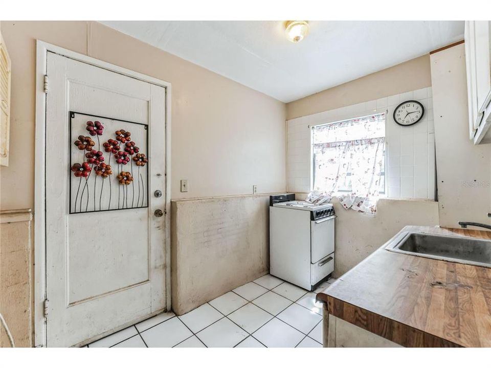 For Sale: $319,500 (3 beds, 1 baths, 0 Square Feet)