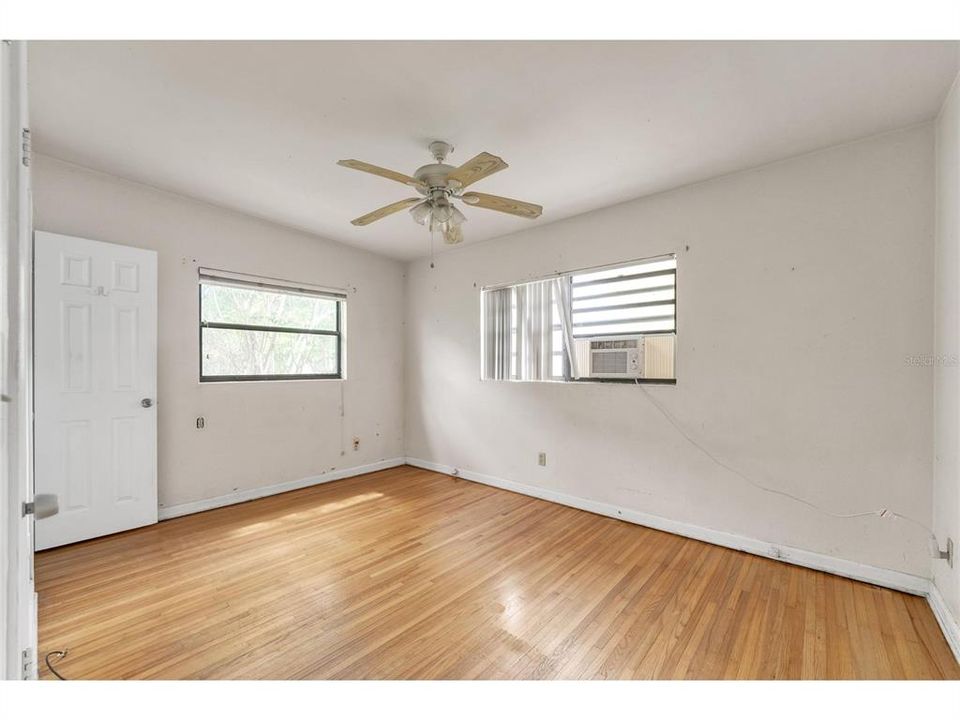 For Sale: $319,500 (3 beds, 1 baths, 0 Square Feet)