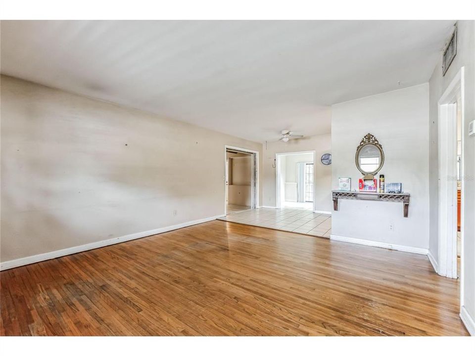 For Sale: $319,500 (3 beds, 1 baths, 0 Square Feet)