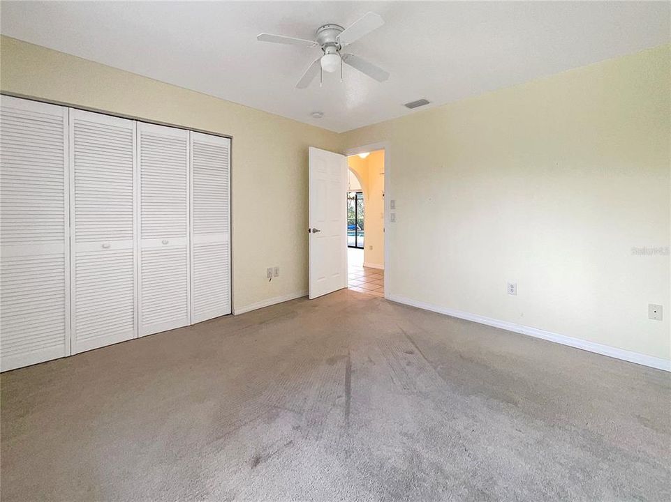 For Sale: $280,000 (2 beds, 2 baths, 1107 Square Feet)