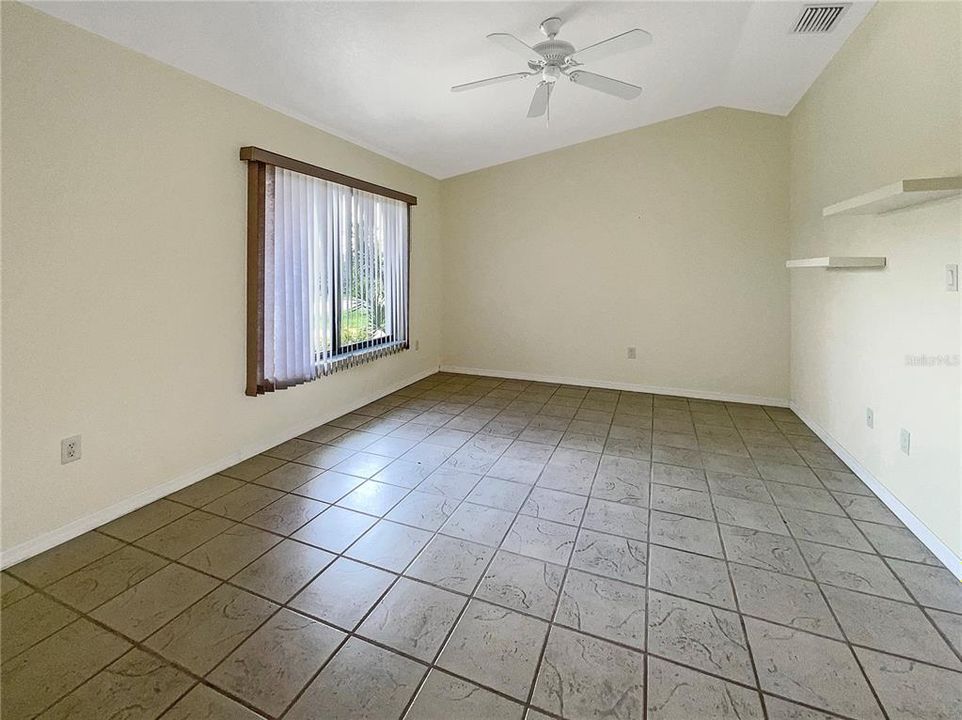 For Sale: $280,000 (2 beds, 2 baths, 1107 Square Feet)