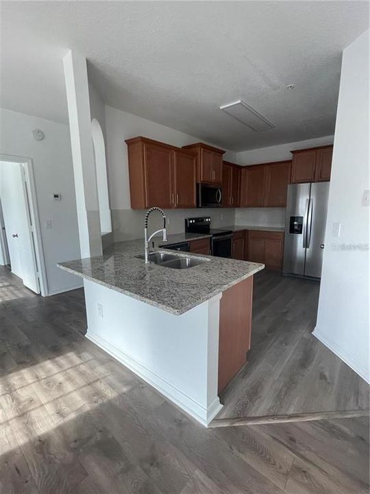 For Rent: $2,100 (2 beds, 2 baths, 1147 Square Feet)