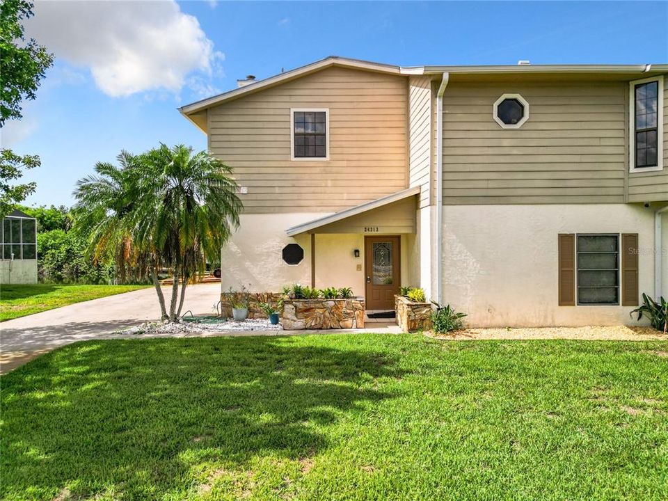 For Sale: $799,900 (3 beds, 2 baths, 3300 Square Feet)