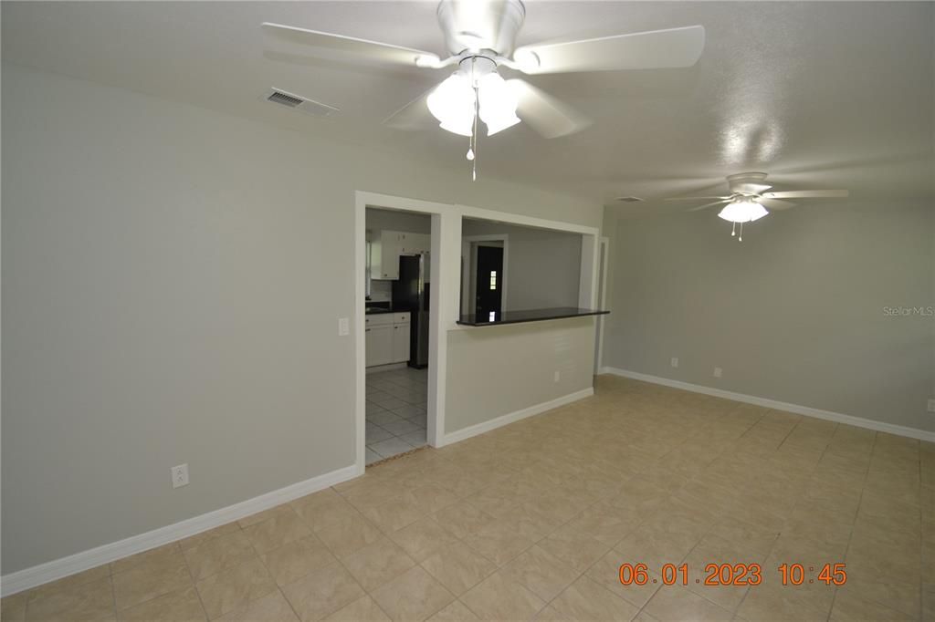 For Rent: $1,695 (2 beds, 1 baths, 1426 Square Feet)