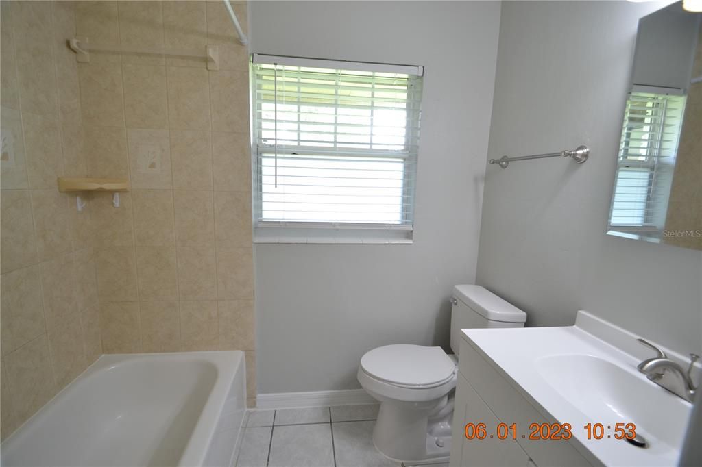 For Rent: $1,695 (2 beds, 1 baths, 1426 Square Feet)