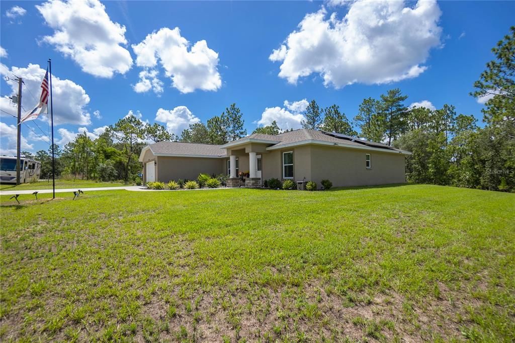 For Sale: $365,000 (3 beds, 2 baths, 1617 Square Feet)