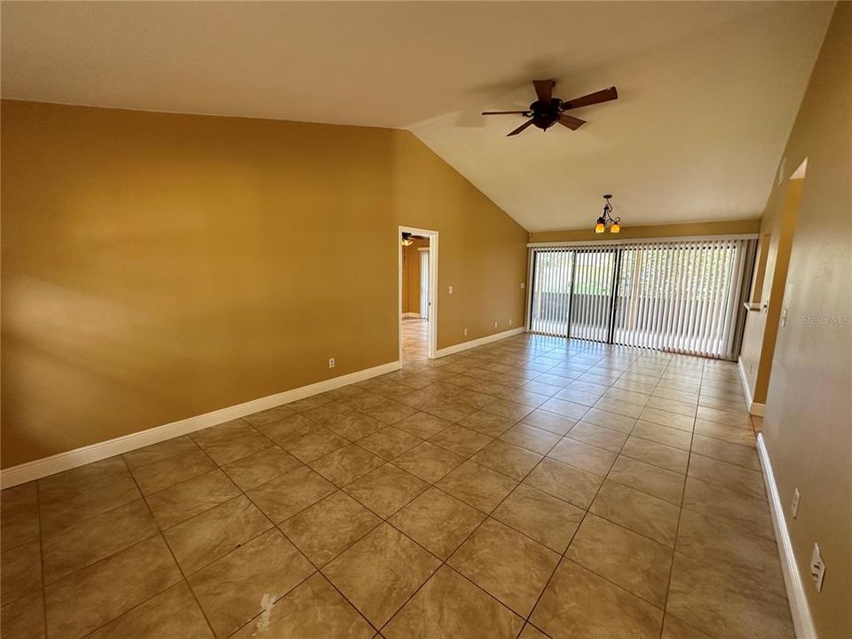 For Rent: $1,825 (3 beds, 2 baths, 1422 Square Feet)