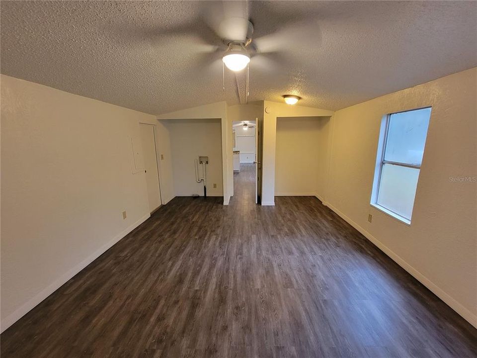 For Rent: $1,200 (2 beds, 2 baths, 848 Square Feet)