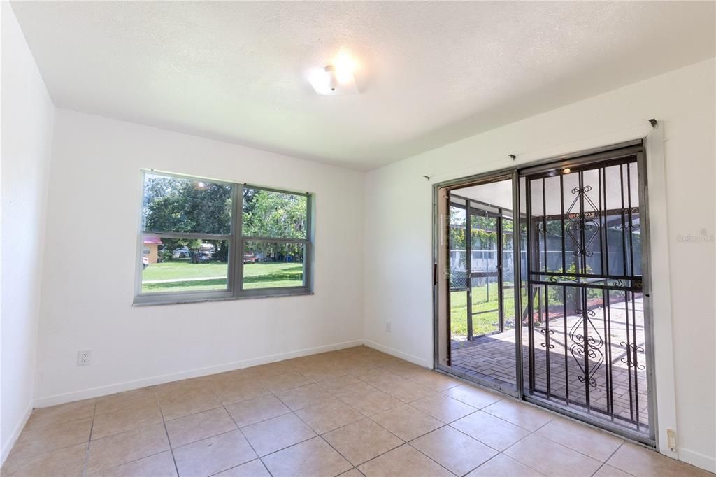 Active With Contract: $349,000 (3 beds, 2 baths, 1380 Square Feet)