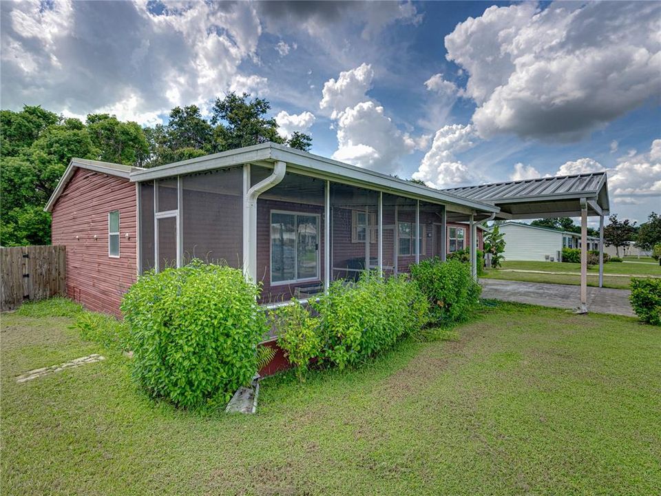 For Sale: $250,000 (3 beds, 2 baths, 1740 Square Feet)