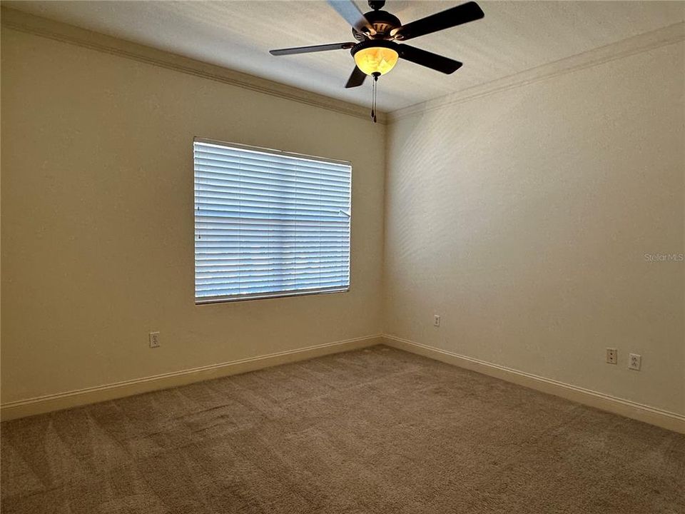 For Rent: $2,000 (4 beds, 3 baths, 1950 Square Feet)