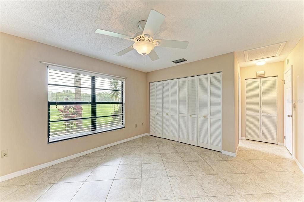 Active With Contract: $1,750 (2 beds, 2 baths, 1023 Square Feet)