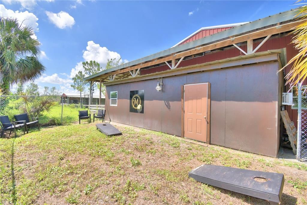 For Sale: $2,000,000 (3 beds, 2 baths, 2814 Square Feet)