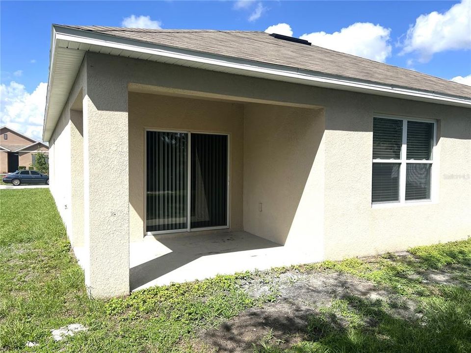 For Rent: $2,000 (4 beds, 2 baths, 1867 Square Feet)