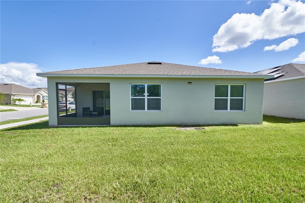 For Sale: $435,000 (4 beds, 2 baths, 1830 Square Feet)