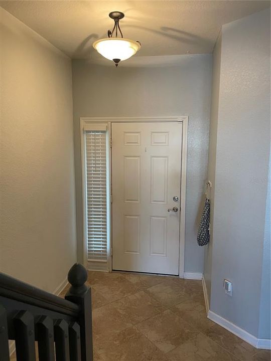 For Rent: $2,395 (3 beds, 2 baths, 1687 Square Feet)