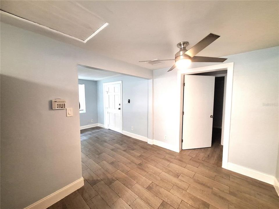 For Rent: $2,300 (3 beds, 2 baths, 1415 Square Feet)