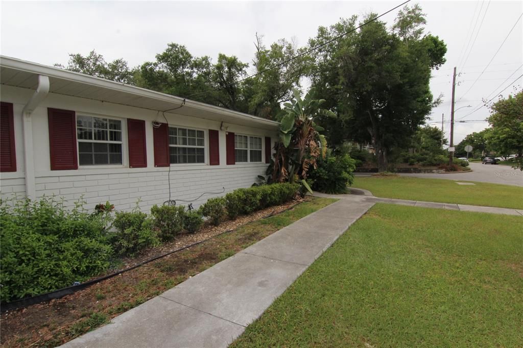 For Rent: $3,000 (3 beds, 2 baths, 1532 Square Feet)