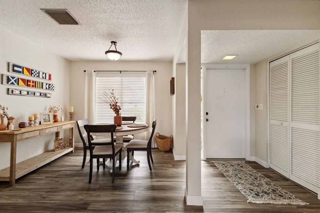 For Sale: $449,000 (2 beds, 2 baths, 1342 Square Feet)
