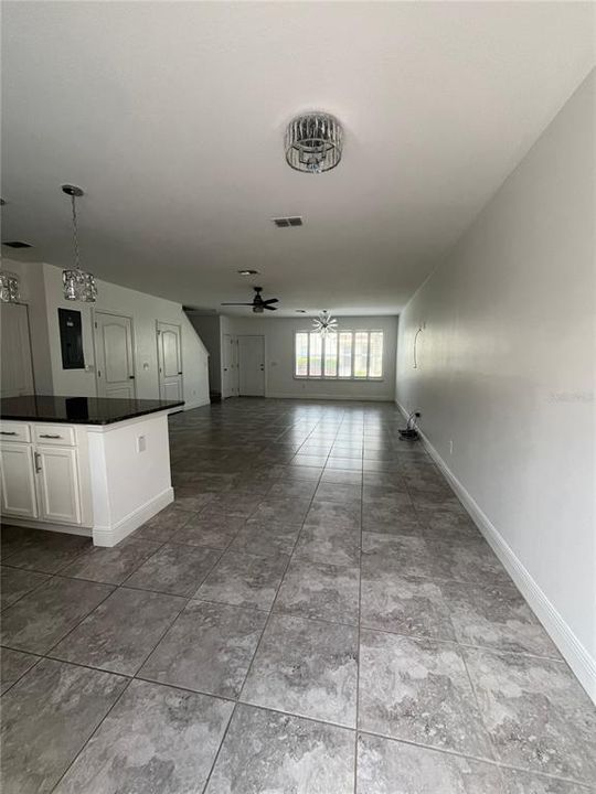 For Rent: $2,300 (3 beds, 2 baths, 1584 Square Feet)