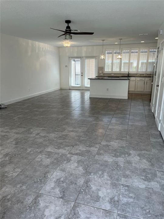 For Rent: $2,300 (3 beds, 2 baths, 1584 Square Feet)