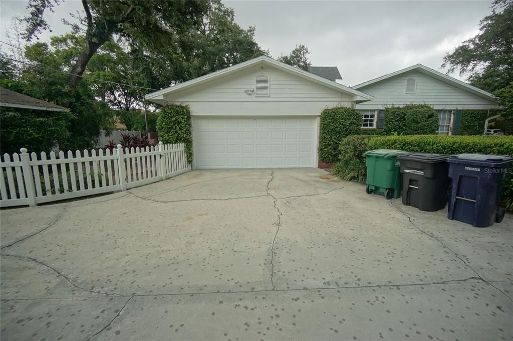 For Rent: $6,500 (3 beds, 2 baths, 2093 Square Feet)