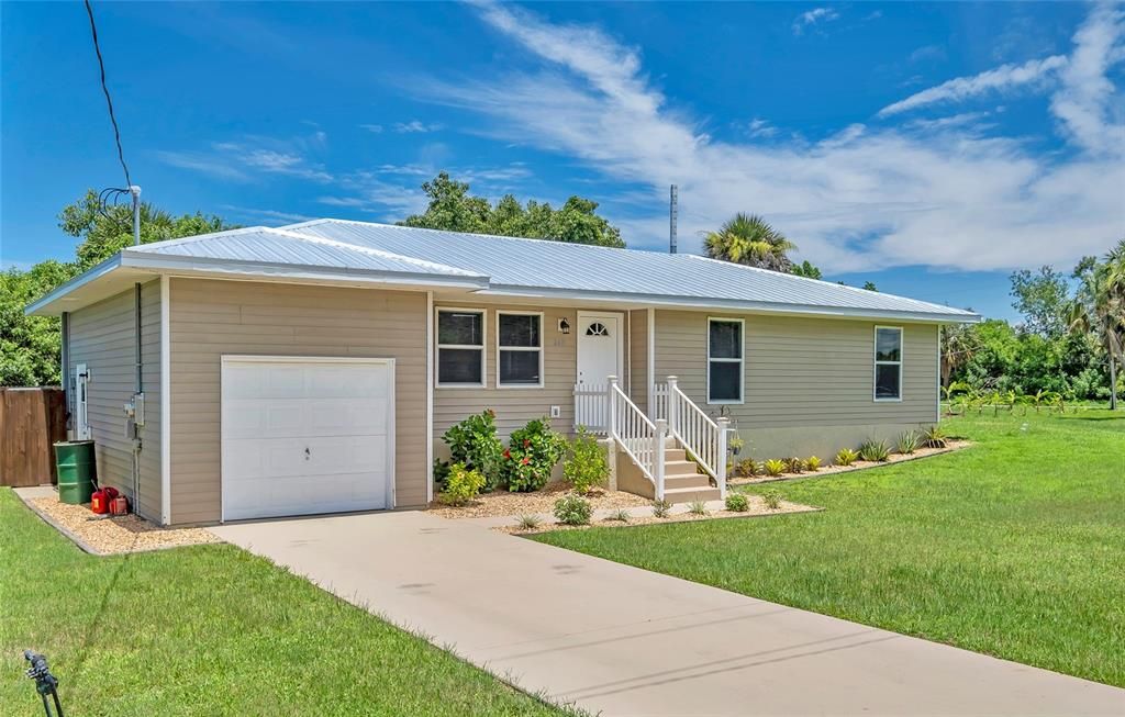 Cozy curb appeal