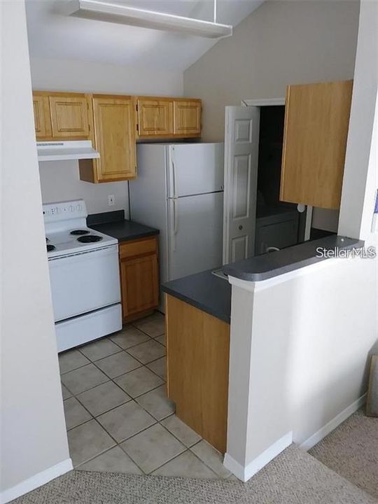 For Sale: $169,000 (1 beds, 1 baths, 658 Square Feet)