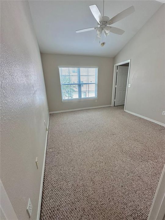 For Sale: $169,000 (1 beds, 1 baths, 658 Square Feet)