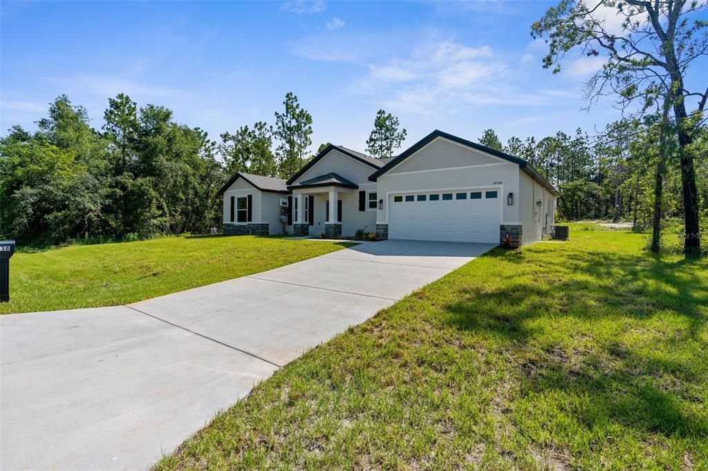 Active With Contract: $399,900 (3 beds, 2 baths, 1949 Square Feet)