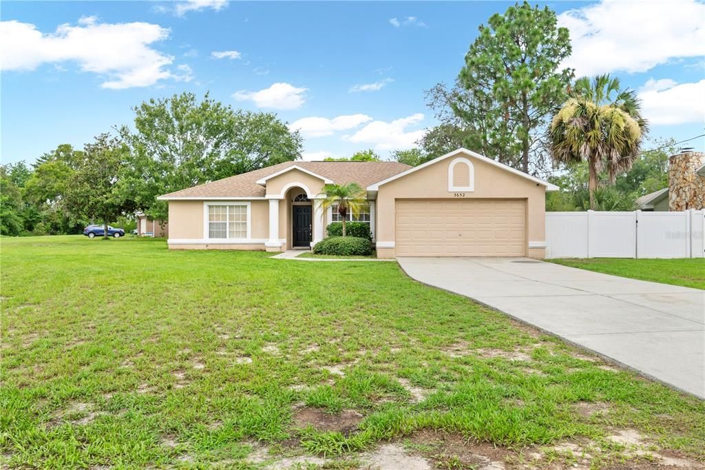 For Sale: $335,000 (4 beds, 2 baths, 1745 Square Feet)