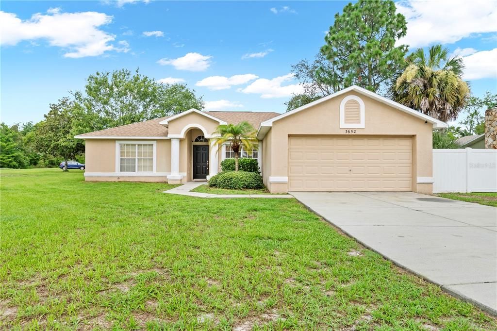 For Sale: $335,000 (4 beds, 2 baths, 1745 Square Feet)
