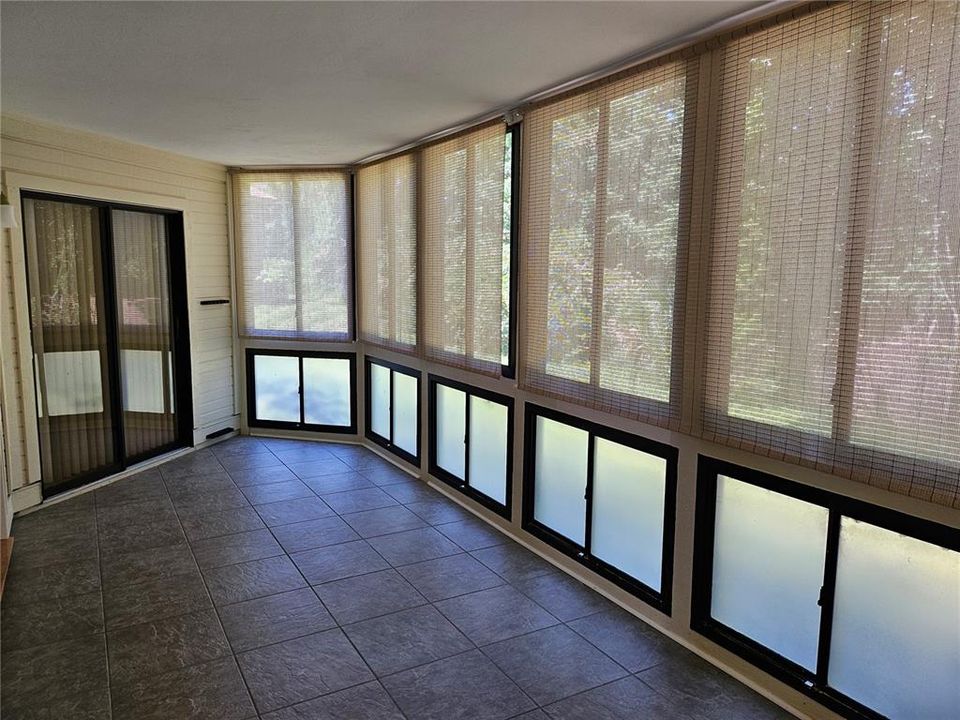 Lanai windows