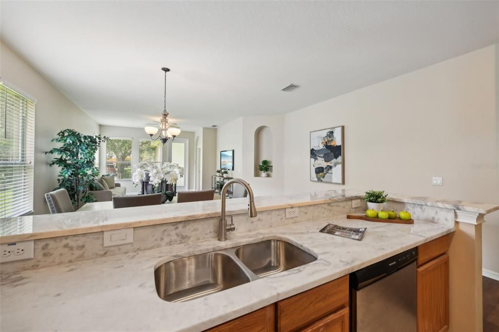 For Sale: $499,900 (3 beds, 2 baths, 1863 Square Feet)