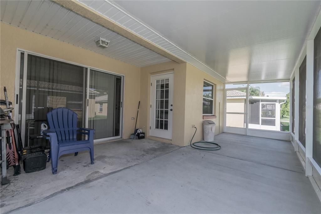 Active With Contract: $215,000 (3 beds, 2 baths, 1245 Square Feet)