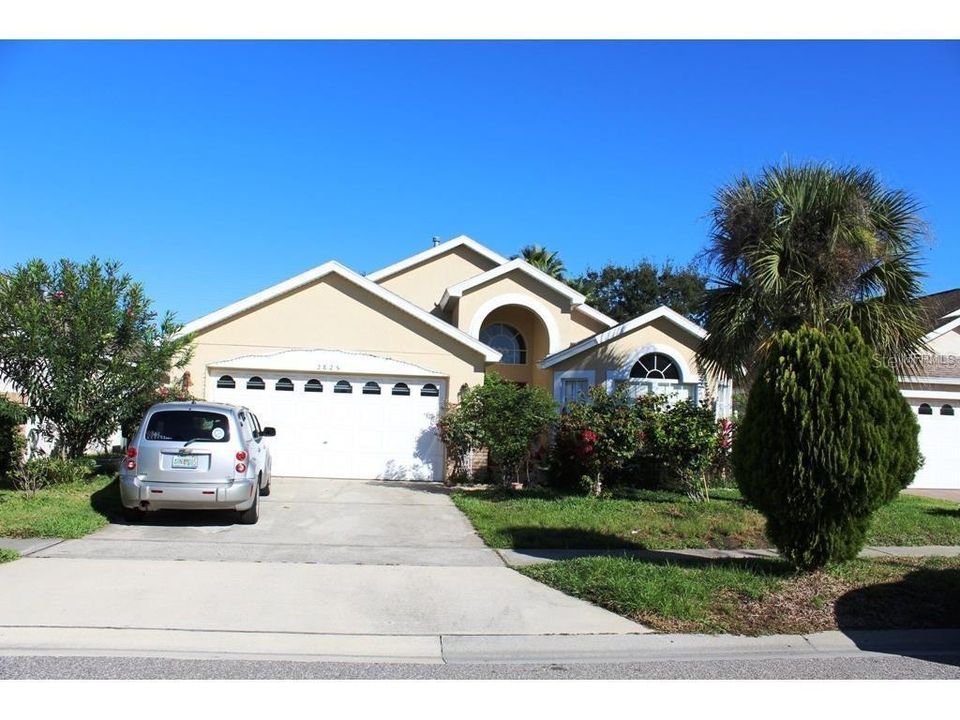 For Rent: $2,950 (4 beds, 2 baths, 2096 Square Feet)