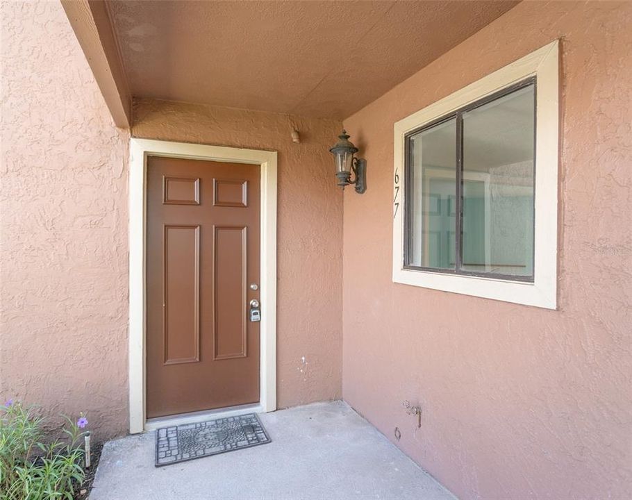 For Sale: $259,000 (2 beds, 2 baths, 1037 Square Feet)